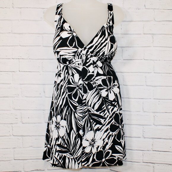 Swim Solutions Floral-Print Flyaway Swim Dress Size 24W Black *IN STORES NOW* - Picture 4 of 11